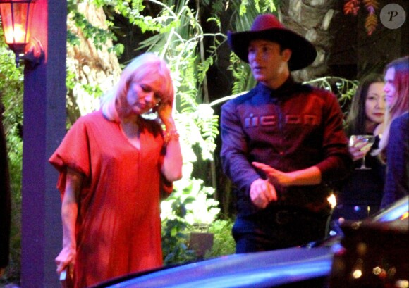 Exclusif - Pamela Anderson, guest - Arrivée des people à une soirée privée au "Lucy's El Adobe Cafe" à West Hollywood, le 9 avril 2015.