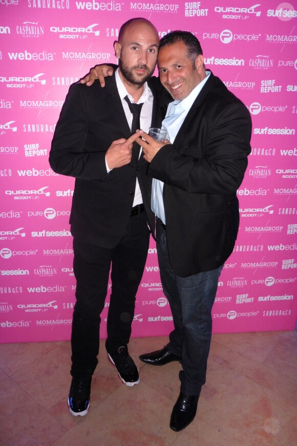 Exclusif - Eric Kara et Akim Mechrafi participent à la dernière soirée à la suite Sandra and Co organisée à l'occasion du 68e Festival international du film de Cannes, le 22 mai 2015.