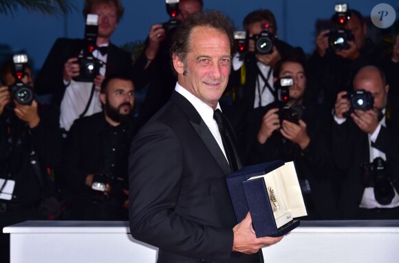 Vincent Lindon (prix d'interprétation masculine pour le film "La Loi du Marché") - Photocall de la remise des palmes du 68e Festival du film de Cannes le 24 mai 2014
