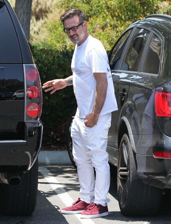 Exclusif - L'acteur David Arquette se promène avec sa femme Christina McLarty et leur fils Charlie à Malibu, le 24 mai 2015