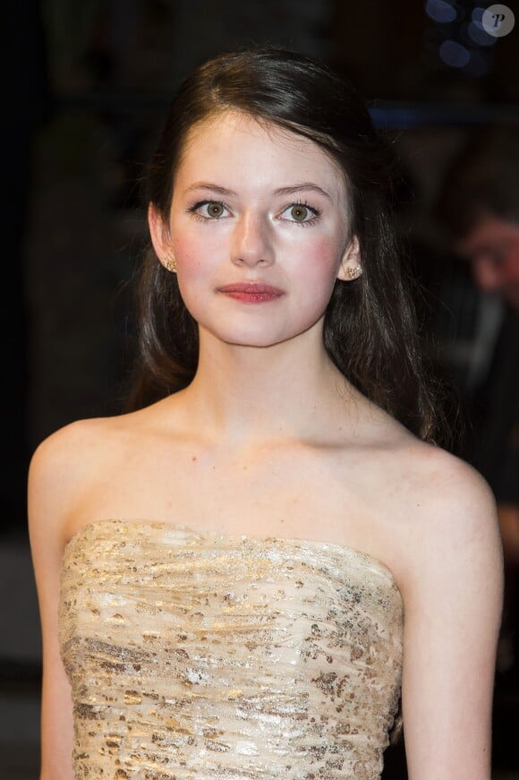 Mackenzie Foy lors de la montée des marches du film Le Petit Prince pendant le Festival de Cannes le 22 mai 2015