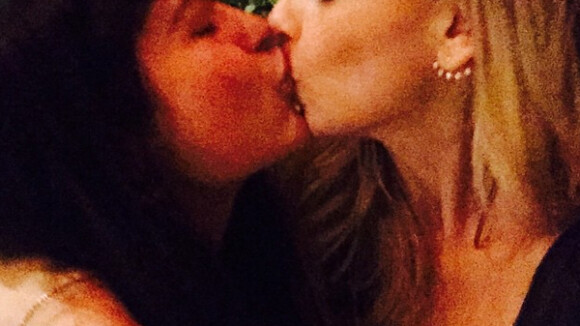 Sarah Michelle Gellar et Selma Blair : Nouveau baiser lesbien 15 ans après !