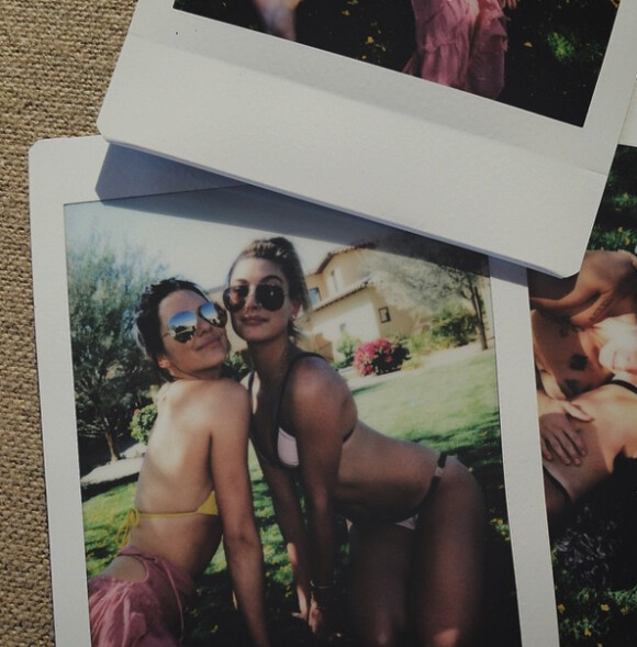 Haily Baldwin et Kendall Jenner au festival de Coachella, à Indio, le 10 avril 2015