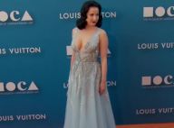 Dita Von Teese : Ravissante et décolletée devant les soeurs Arquette