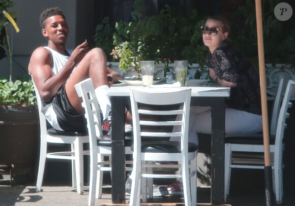 Exclusif - Iggy Azalea et son petit ami Nick Young déjeunent au restaurant à West Hollywood, le 13 juin 2014.