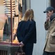 Exclusif - L'acteur anglais Eddie Redmayne se promène avec une amie dans les rues de Bruxelles, après une longue journée sur le tournage de " The Danish Girl ", à Bruxelles en Belgique le 19 mars 2015.