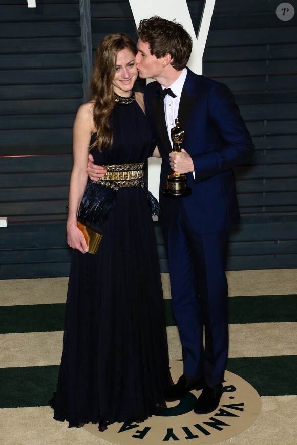 Eddie Redmayne (Meilleur acteur) et Hannah Bagshawe à la soirée "Vanity Fair Oscar Party" à Hollywood, le 22 février 2015.