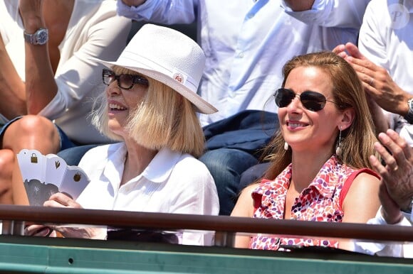 Mireille Darc et Anne Gravoin - Tournoi de Roland-Garros à Paris, le 5 juin 2015.