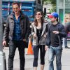 Daniel Radcliffe et sa compagne Erin Darke se baladent avec l'acteur Will Arnett à New York, le 5 juin 2015.