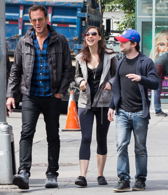 Daniel Radcliffe et sa compagne Erin Darke se baladent avec l'acteur Will Arnett à New York, le 5 juin 2015.