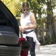  Exclusif - Sofia Richie, la petite soeur de Nicole Richie, discute avec son petit-ami Jake Andrews devant chez lui &agrave; Beverly Hills, le 6 juin 2015.&nbsp;  