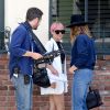 Exclusif - Nicole Richie, qui porte toujours son alliance, est avec une équipe de tournage dans les rues de Los Angeles. Le 11 mai 2015  