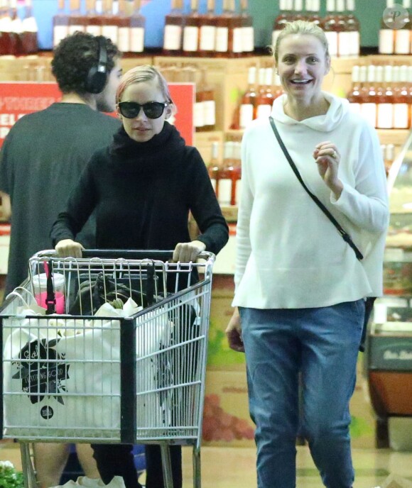 Exclusif - No Web - No Blog - Prix Spécial - Nicole Richie et sa belle soeur Cameron Diaz font des courses ensemble dans un supermarché Le 09 Mai 2015   