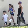  Exclusif - Nicole Richie emm&egrave;ne ses enfants Harlow et Sparrow dans une salle de gym &agrave; Los Angeles le 2 juin 2014.  