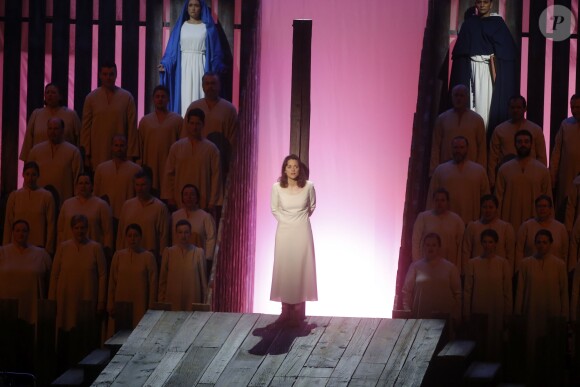 Marion Cotillard dans la pièce "Jeanne d'Arc au bucher" à New York le 10 juin 2015.