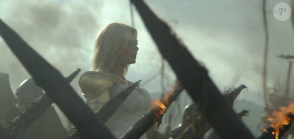 Kate Upton incarne une Athena sulfureuse pour le jeu Game of War - Fire Age. Novembre 2014.