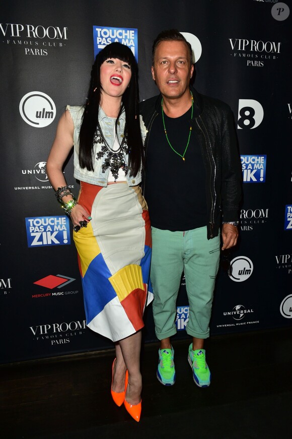 Tara McDonalds et Jean-Roch, lors du showcase à l'occasion de la sortie du disque TPMZ - Touche pas à ma Zik au VIP Room à Paris, le 12 juin 2015.