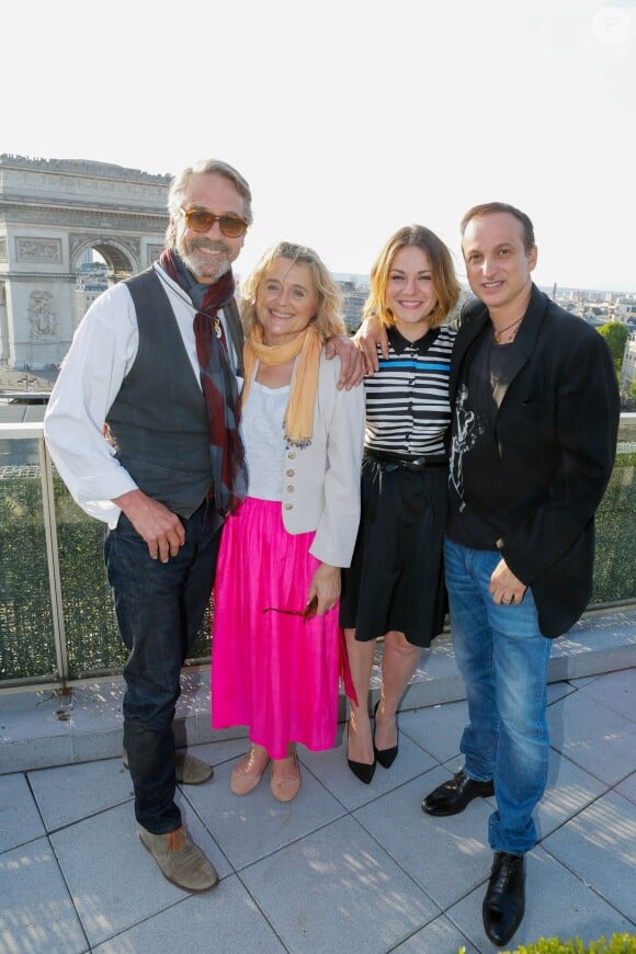 Exclusif - Jeremy Irons et sa femme Sinéad Cusack, Emilie Dequenne et son mari Michel Ferracci lors du 4e Champs Elysées Film Festival à Paris le 13 juin 2015