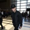Nick Jonas arrive à l'aéroport à Los Angeles Le 05 juin 2015  