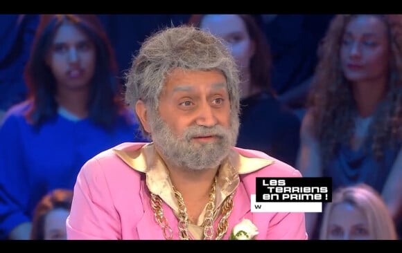 L'animateur Cyril Hanouna, déguisé en lui-même à l'âge de 55 ans, dans Salut les Terriens (émission spéciale 10e anniversaire) sur Canal+, le samedi 20 juin 2015.