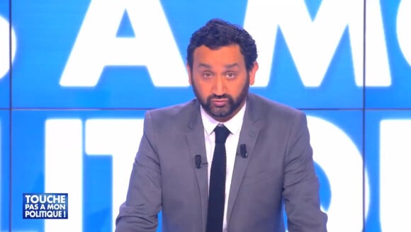 Cyril Hanouna, dans la fausse émission Touche pas à mon politique dans le cadre de Salut les Terriens (émission spéciale 10e anniversaire) sur Canal+, le samedi 20 juin 2015.