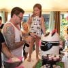 Tori Spelling et son mari Dean McDermott ont organisé le septième anniversaire de leur fille Stella à Los Angeles. La fête était sur le thème du panda avec un gâteau d'un mètre de haut de la Sugar Pearl Bakery. Stella et Tori ont organisé tout le reste de la fête y compris des ateliers coiffure pour les cheveux des enfants et un Karaoke. Le 15 juin 2015.