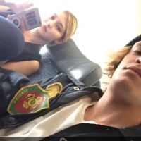 Gigi Hadid coincée avec son ex, Cody Simpson, dans un avion...