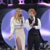 Gigi Hadid et Ed Sheeran lors des Much Music Awards à Toronto, le 21 juin 2015.