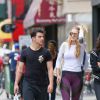 Joe Jonas et Gigi Hadid le 17 juin 2015 dans les rues de New York.