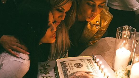 Khloé Kardashian : Comblée pour son anniversaire avec Kourtney et la sexy Kylie