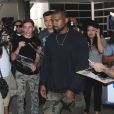 Kanye West à l'aéroport LAX à Los Angeles, le 1er juillet 2015.