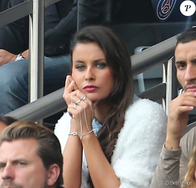 Malika Ménard, au Parc des Princes, le samedi 25 octobre 2014 pour le match de Ligue 1 PSG-Bordeaux (3-0).