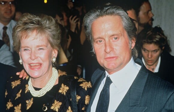 Michale Douglas et sa mère Diana en 1995.