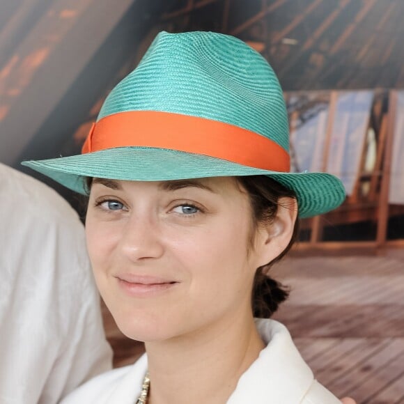 Exclusif - Marion Cotillard lors du Paris Eiffel Jumping du Longines Global Champions Tour, le 5 juillet 2015 sur le Champs-de-Mars à Paris