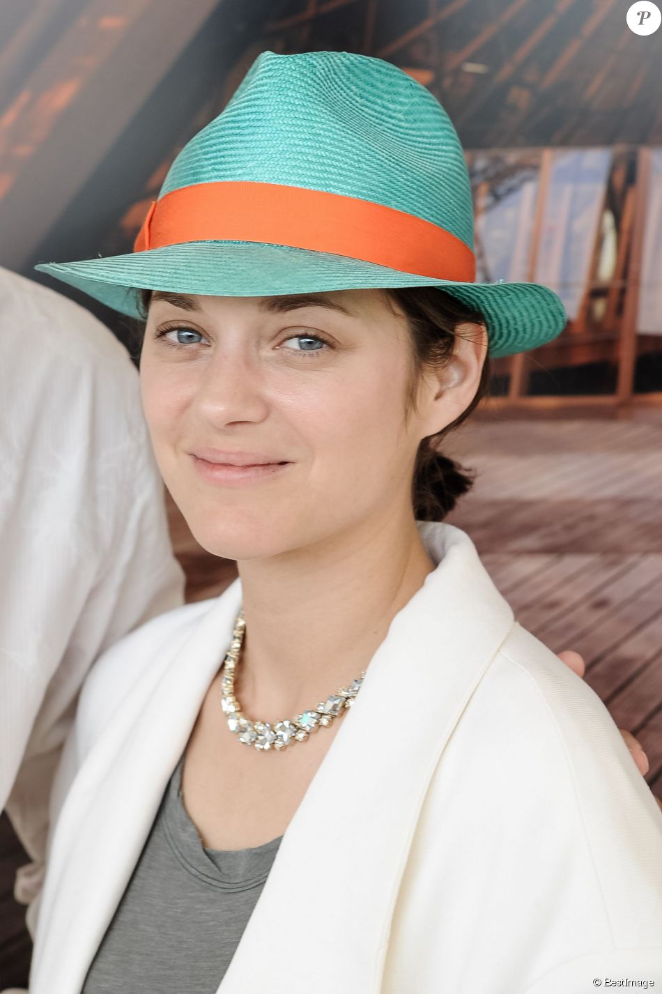 Exclusif - Marion Cotillard lors du Paris Eiffel Jumping du Longines