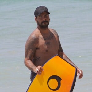 Eduardo Cruz sur une plage lors de leurs vacances en famille à Cadiz. Le 6 juillet 2015 