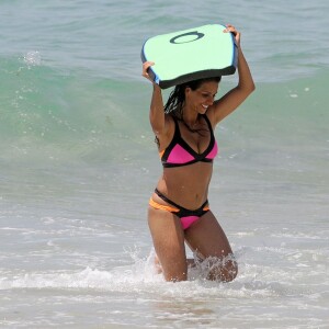 Monica Cruz sur une plage lors de leurs vacances en famille à Cadiz. Le 6 juillet 2015 