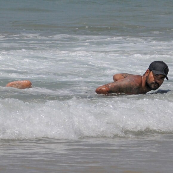 Eduardo Cruz sur une plage lors de leurs vacances en famille à Cadiz. Le 6 juillet 2015 