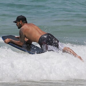 Eduardo Cruz sur une plage lors de leurs vacances en famille à Cadiz. Le 6 juillet 2015 