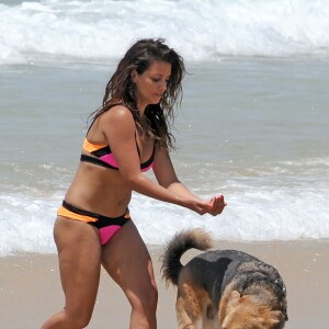 Monica Cruz sur une plage lors de leurs vacances en famille à Cadiz. Le 6 juillet 2015 