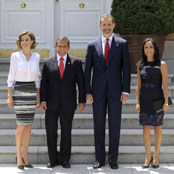 Le roi Felipe VI et la reine Letizia d'Espagne recevaient à déjeuner le 7 juillet 2015 le président du Pérou Ollanta Humala et sa femme Nadine Heredia Alarcon au palais de la Zarzuela, après les cérémonies de bienvenue au Pardo.