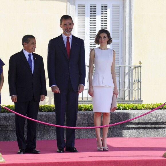 Le roi Felipe VI et la reine Letizia d'Espagne présidaient le 7 juillet 2015 au palais du Pardo la cérémonie de bienvenue pour la visite d'Etat du président du Pérou Ollanta Humala et sa femme Nadine Heredia Alarcon.