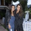 Emmanuelle Chriqui et Nikki Reed au dîner Just Jared à la Just Fab Malibu Beach House, Los Angeles, le 8 juillet 2015.