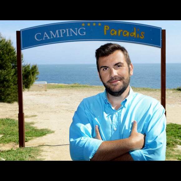 Laurent Ournac sur le tournage de Camping Paradis (épisode diffusé le mardi 23 juin 2015 à 20h55 sur TF1).