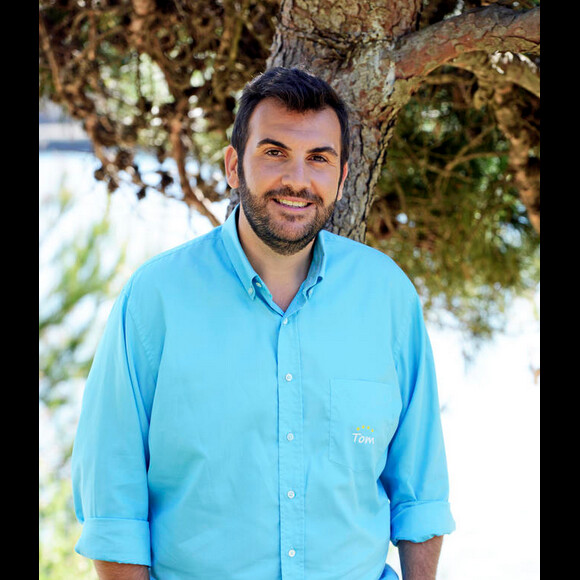 Le comédien Laurent Ournac sur le tournage de Camping Paradis (épisode diffusé le mardi 23 juin 2015 à 20h55 sur TF1).