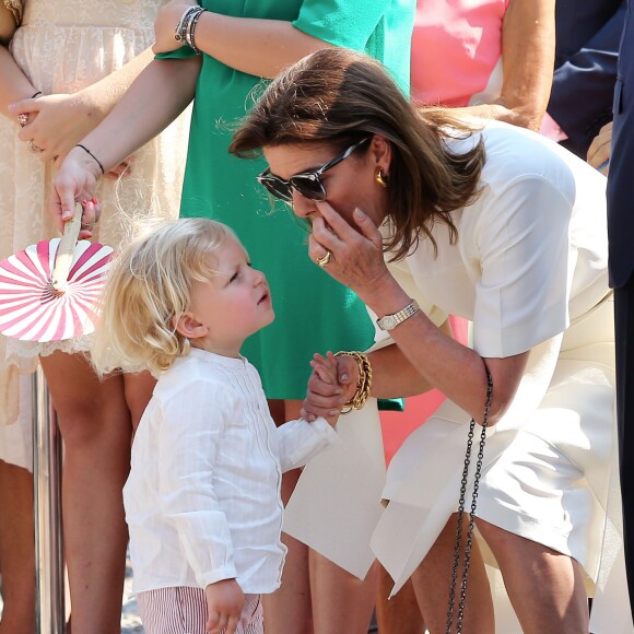 Caroline de Hanovre et son petit-fils Sacha Casiraghi. La famille princière de Monaco célébrait le 11 juillet 2015 sur la place du palais les 10 ans de l'avènement du prince Albert II.