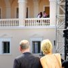 Le prince Jacques et la princesse Gabriella au balcon avec leurs nourrices, la princesse Charlene et le prince Albert II de Monaco sur scène samedi 11 juillet 2015 lors de la célébration des dix ans de l'avènement du souverain monégasque.
