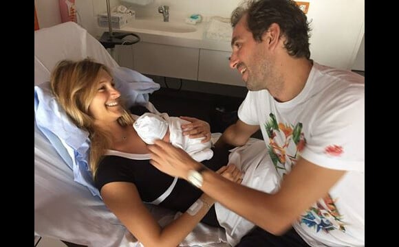 Julien Benneteau et sa compagne Karen avec leur petit Ayrton, né le 11 juillet 2015
