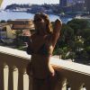 Nabilla sexy en bikini à Monaco. La bombe profite du soleil dans un hôtel qui ressemble étrangement à celui où loge son petit ami Thomas Vergara. Juin 2015.