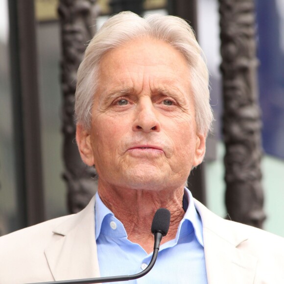 Michael Douglas - Paul Rudd reçoit son étoile sur le Walk of Fame à Hollywood, le 1er juillet 2015. 